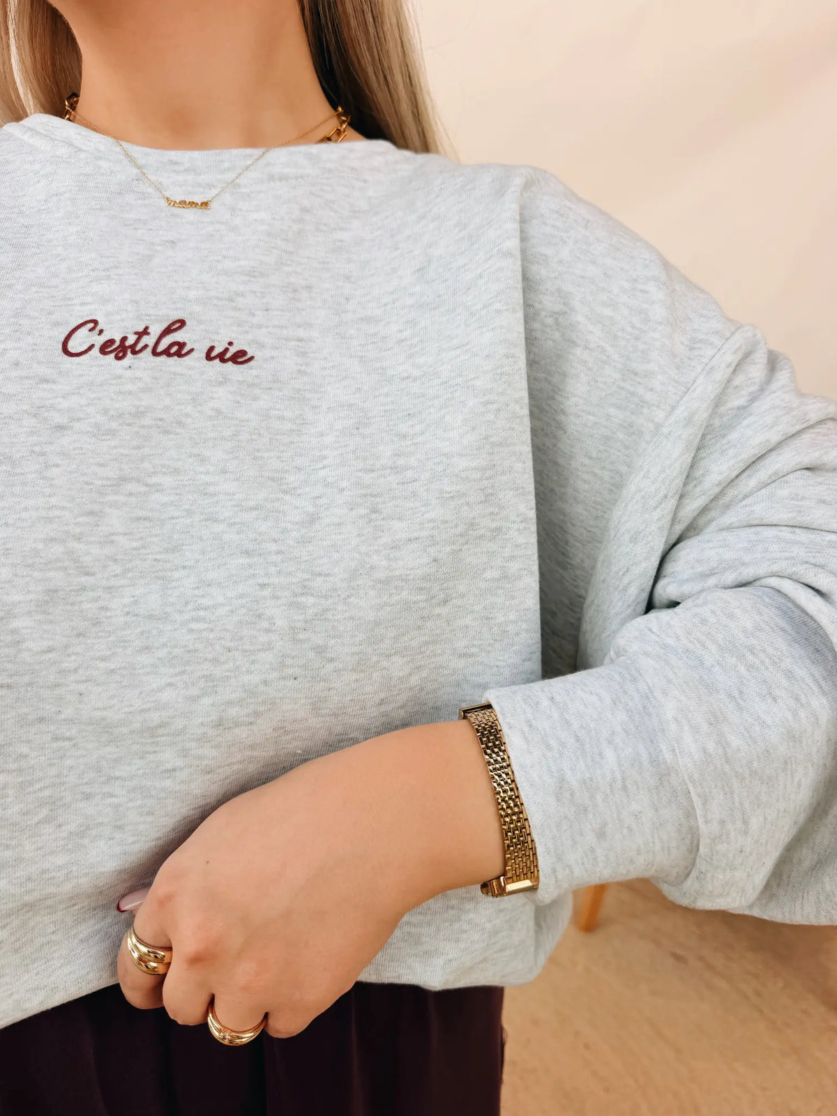Sweatshirt C'Est La Vie Lichtgrijs