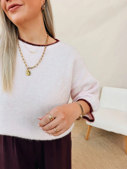 Charlotte Knit Rose