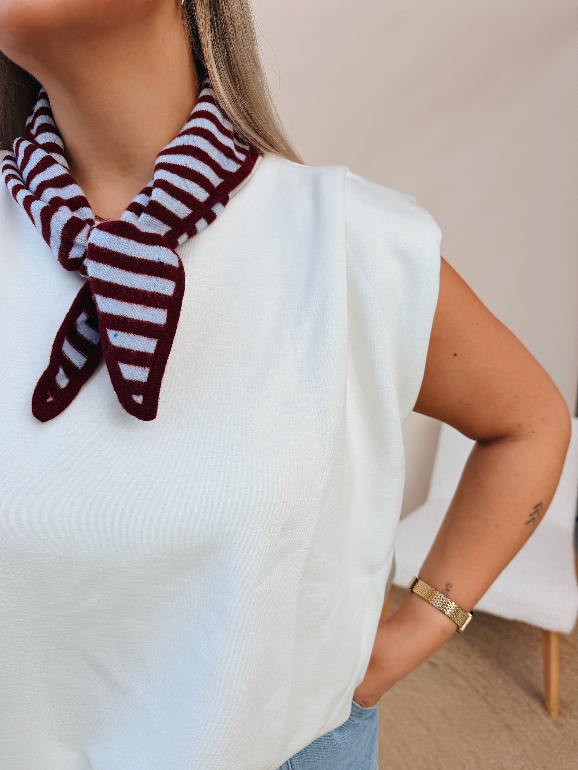 Pia Triangle Sjaaltje Babyblauw/Burgundy
