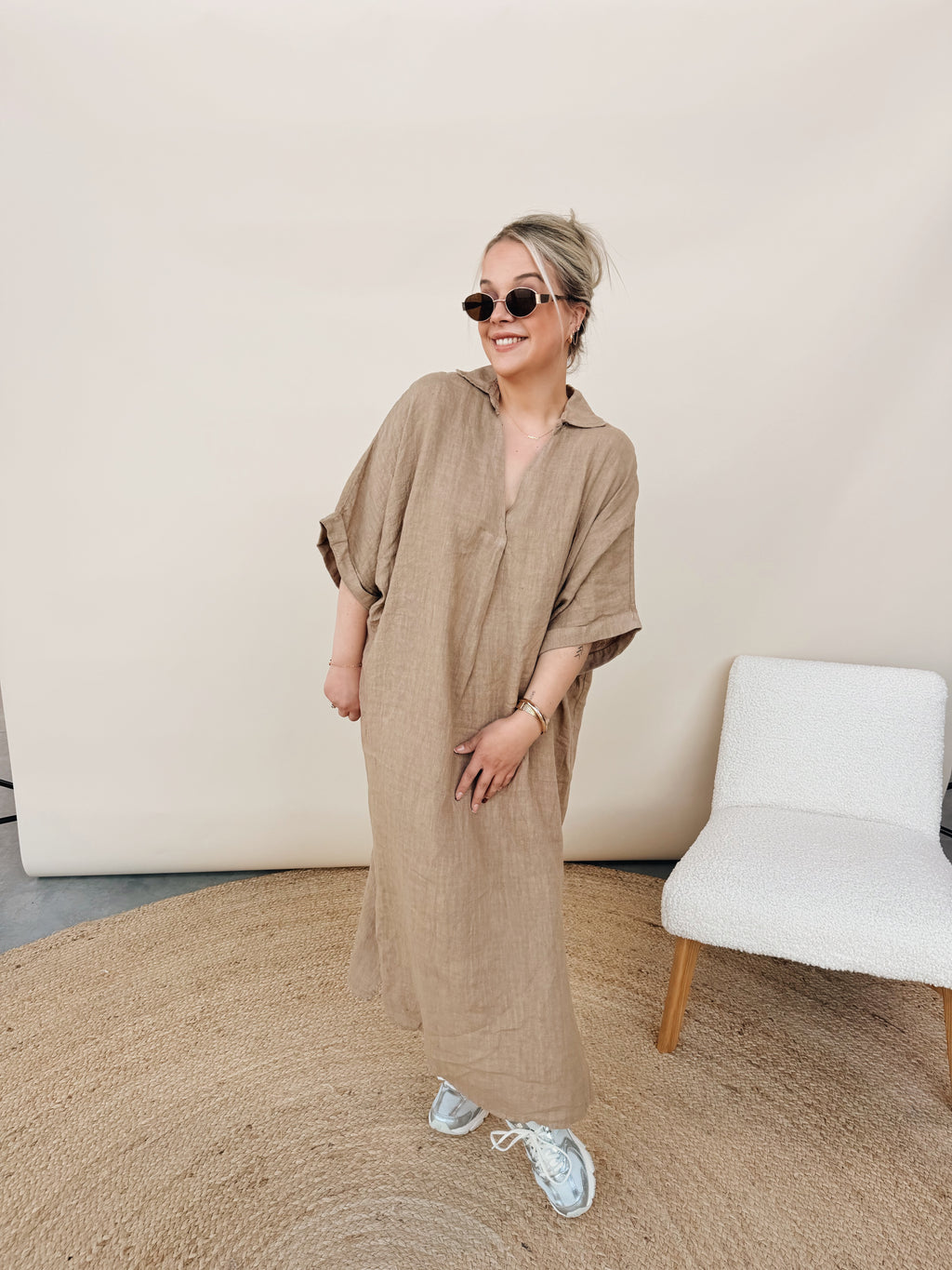 Adeline Jurk Taupe