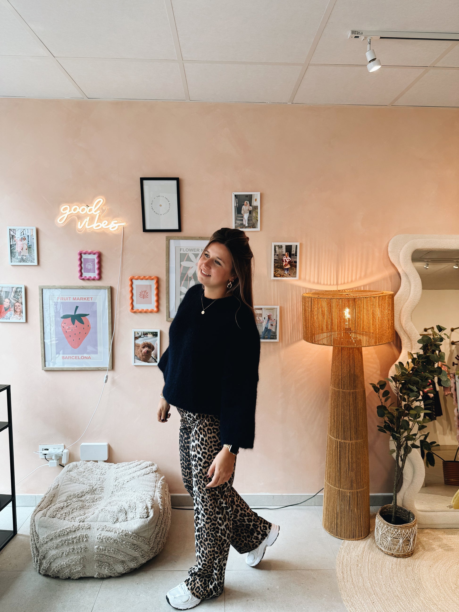 Luci Knit