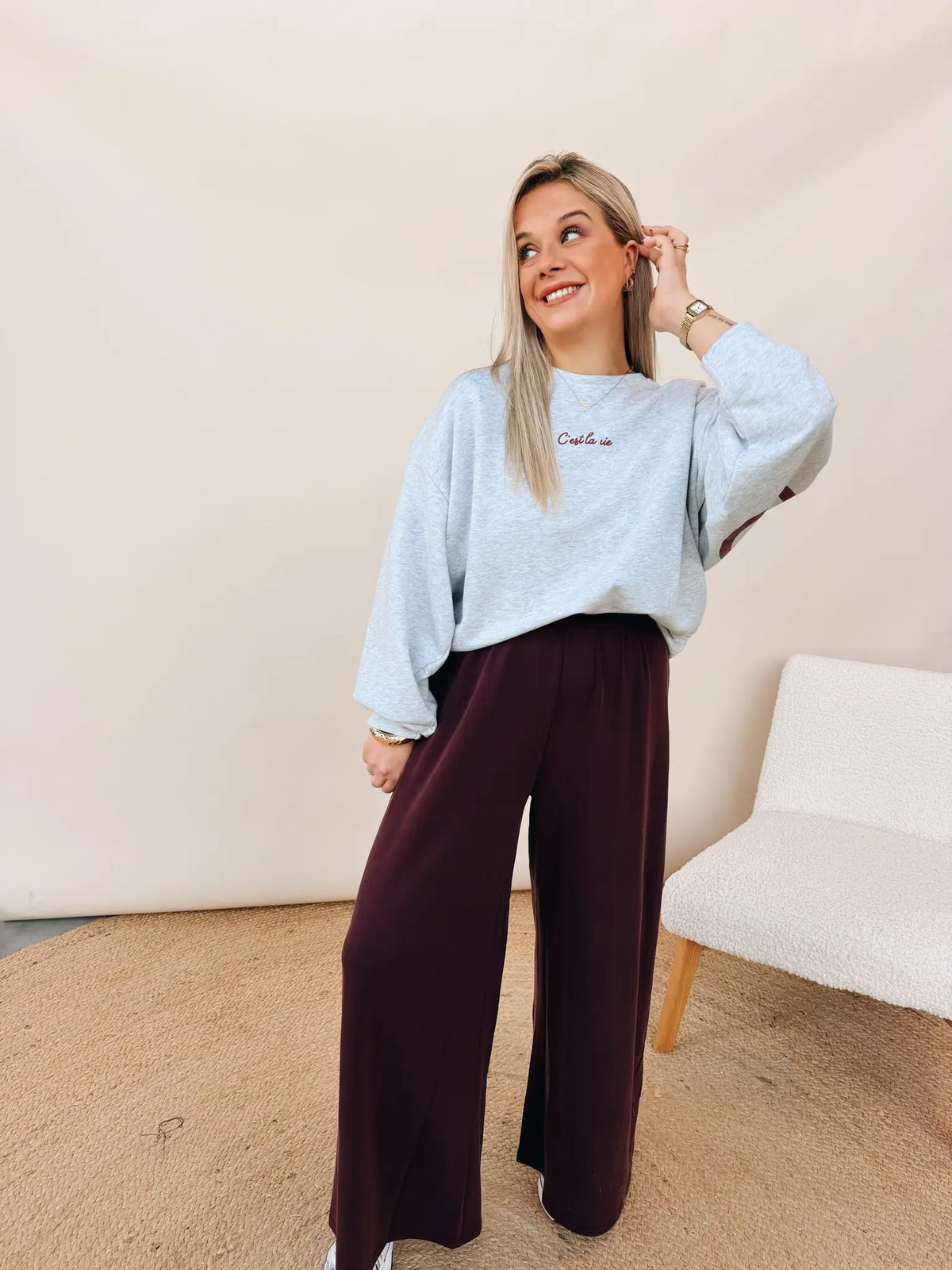 Sweatshirt C'Est La Vie Lichtgrijs