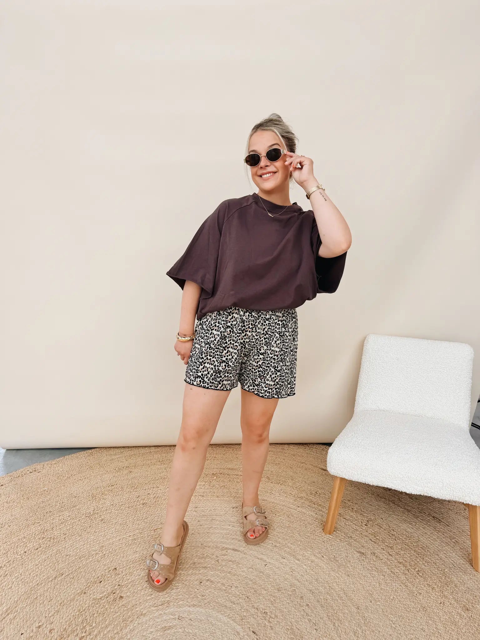 Oona Leopard Short