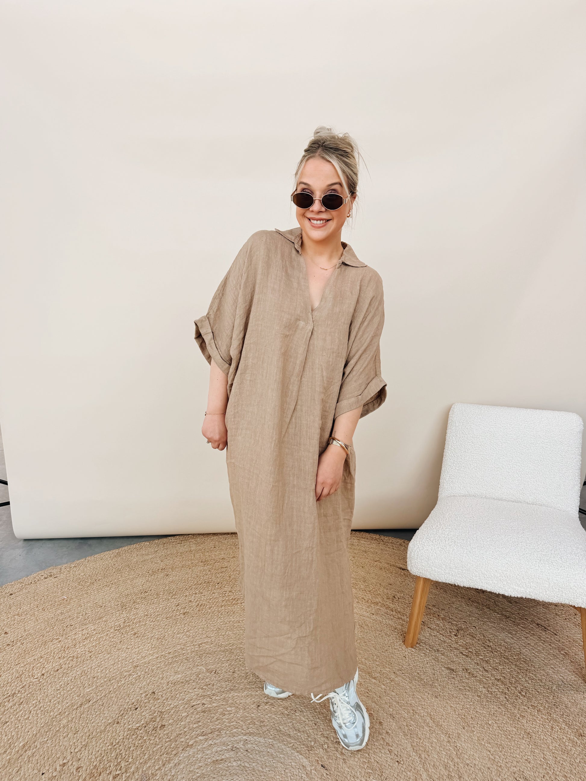 Adeline Jurk Taupe