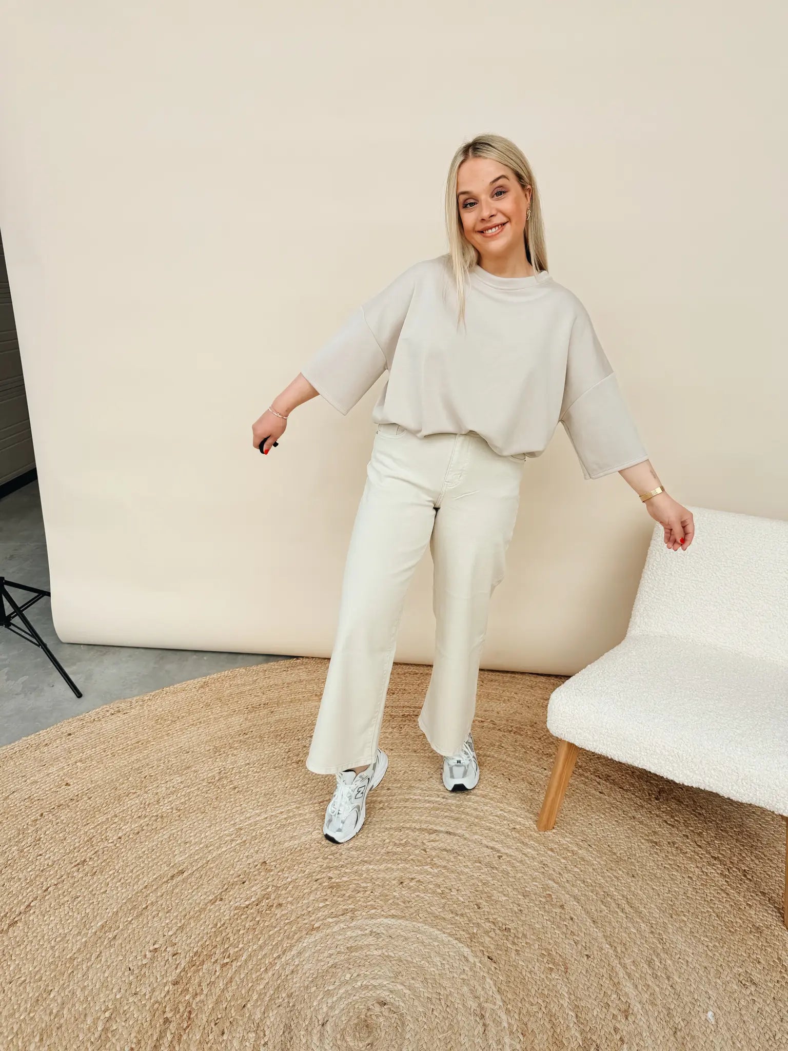 Lara Wide Leg Cropped Jeans Beige