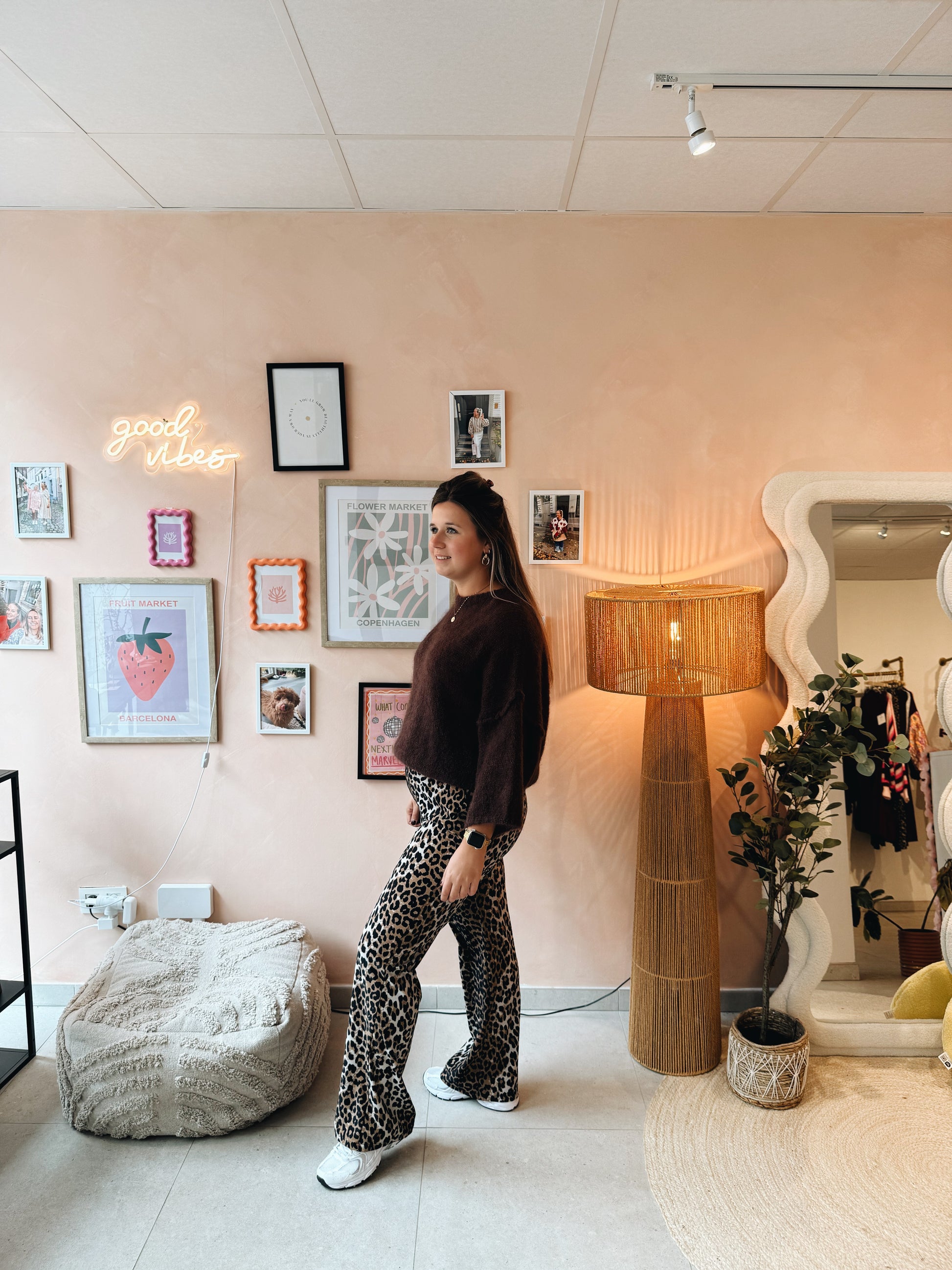 Luci Knit