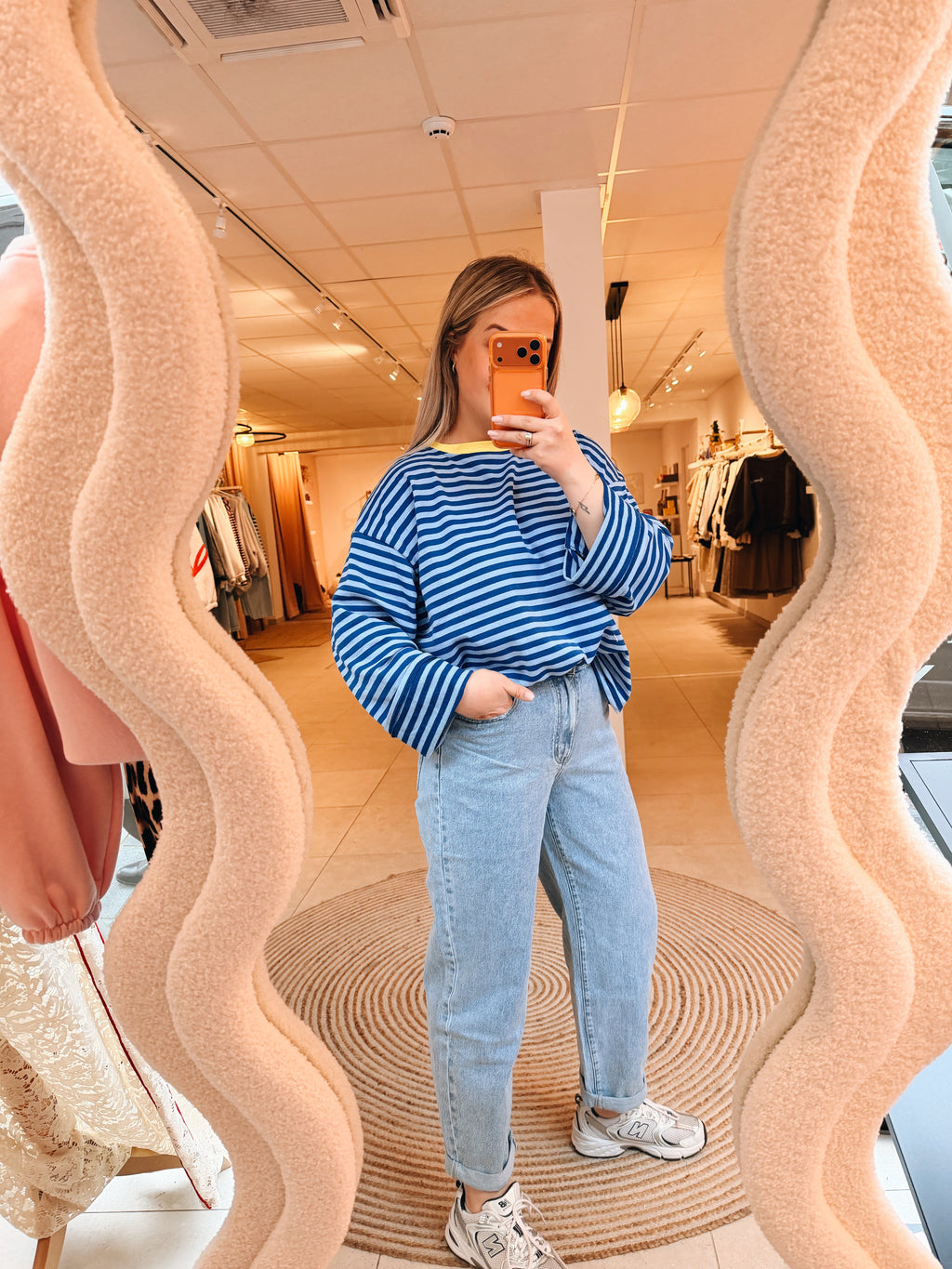 Freya Mom Jeans