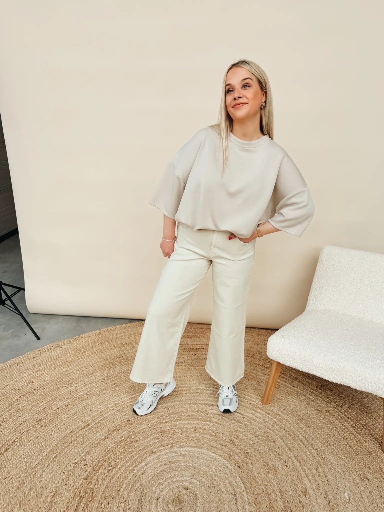 Lara Wide Leg Cropped Jeans Beige