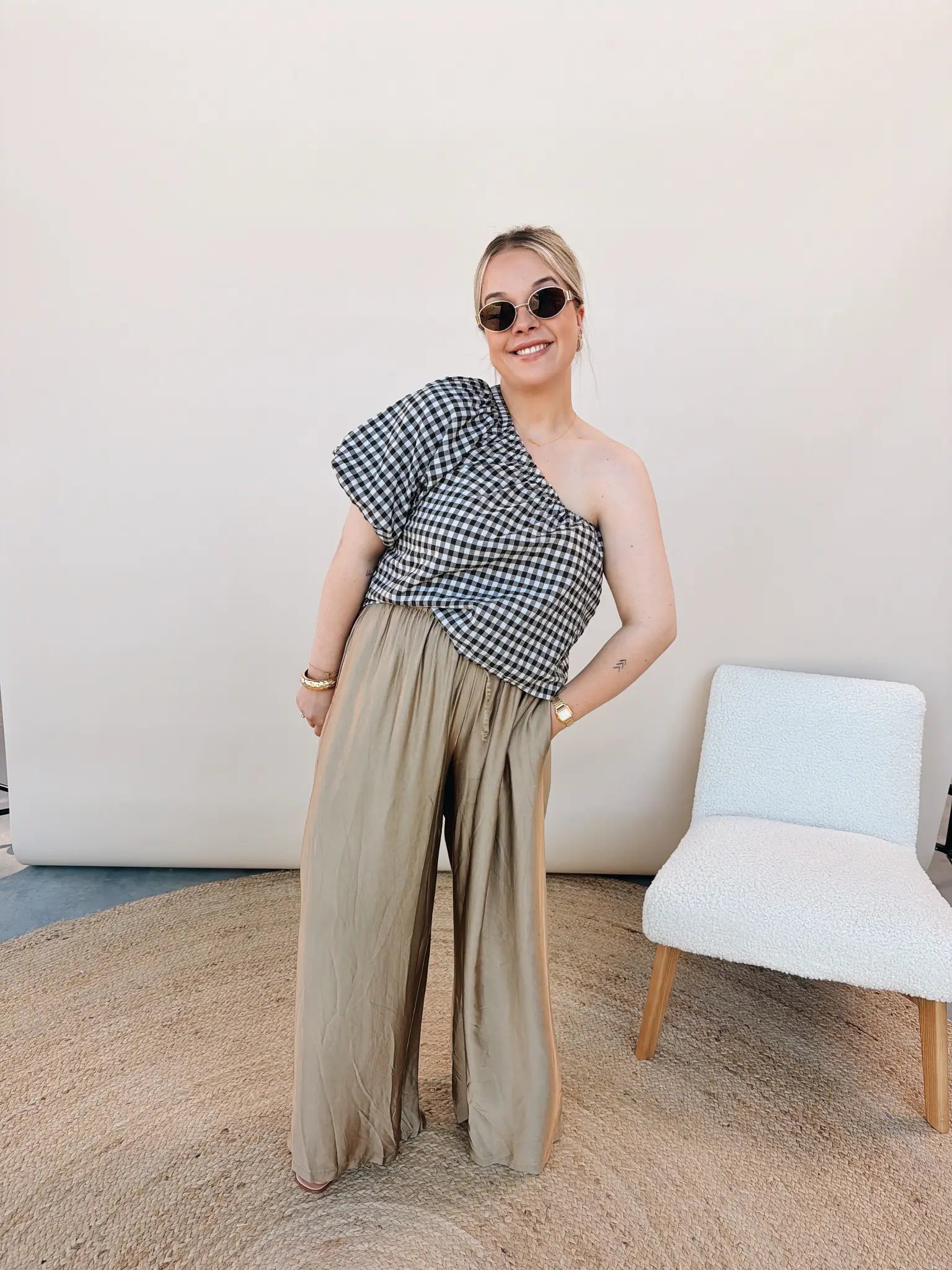 Marieke Off-Shoulder Top Choco