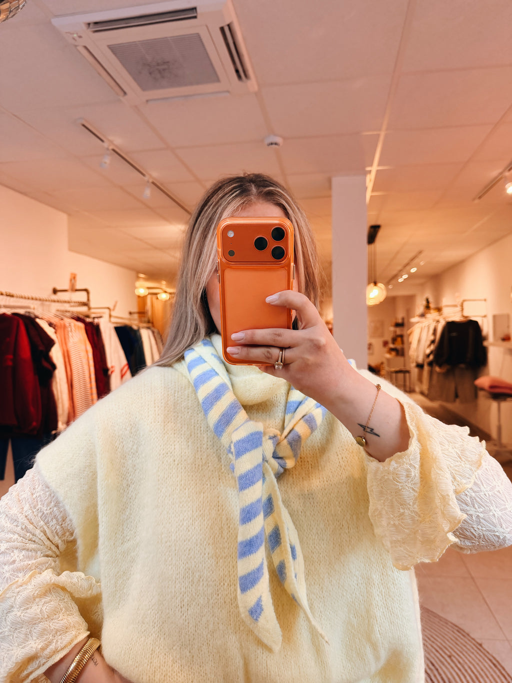 Jona Sjaaltje Geel/Blauw