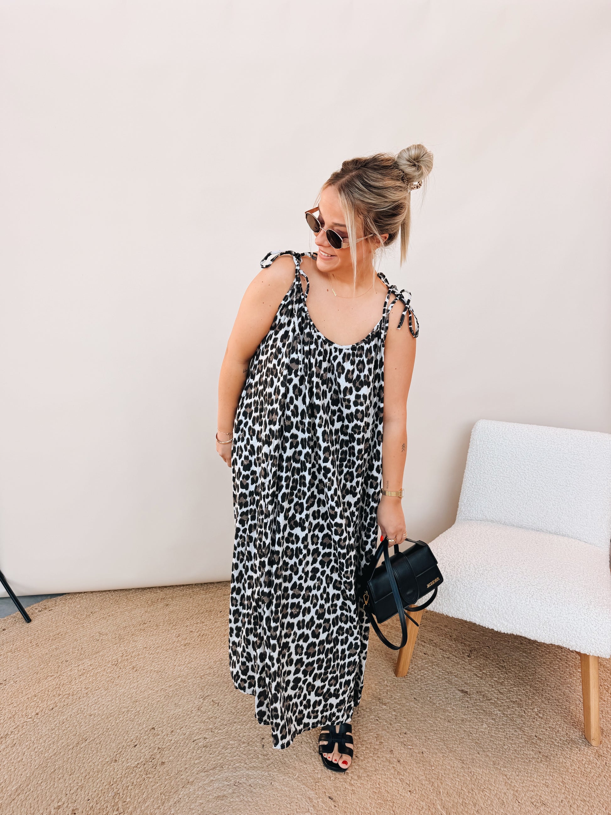 Roos Leopard Jurk Zwart