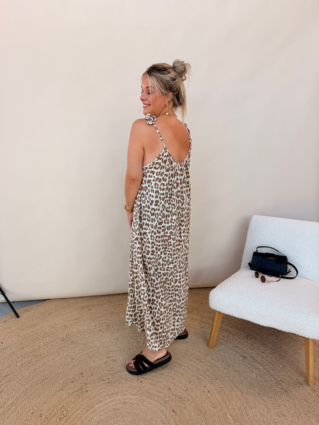 Roos Leopard Jurk Beige