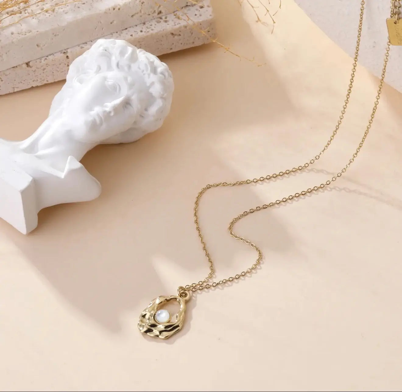 Valentina Necklace